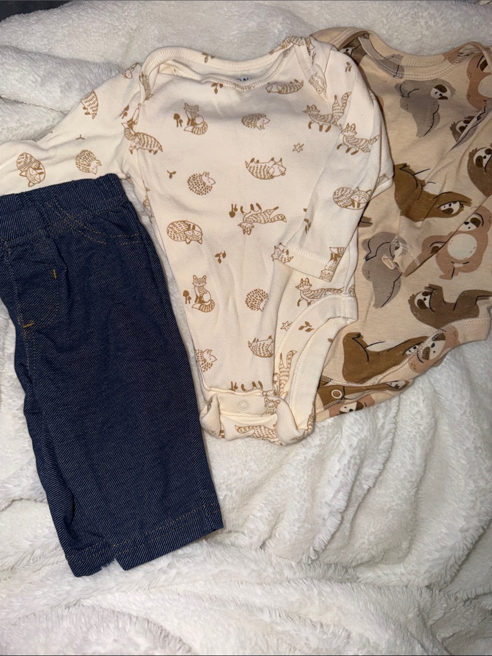 Old Navy Cream and Brown Animal Print Baby Matching Set with Navy Pants